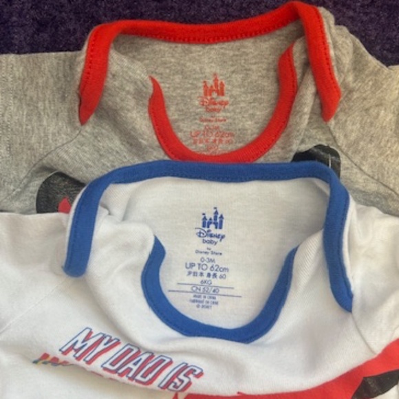 0-3 month Disney's Incredibles Onesies (x2) - Picture 3 of 3